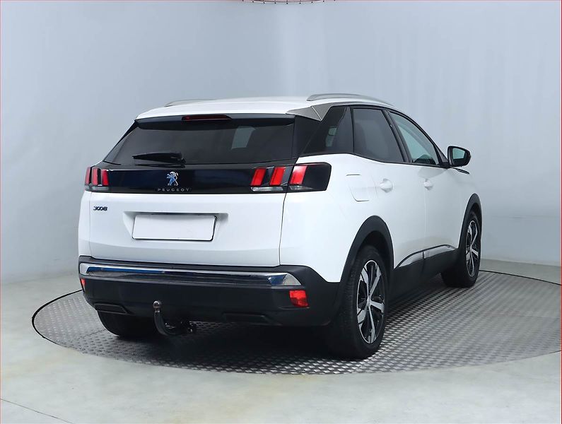 Peugeot 3008 (2020) 1.5 BlueHDi, ČR,1.maj - fotka 5 z 17