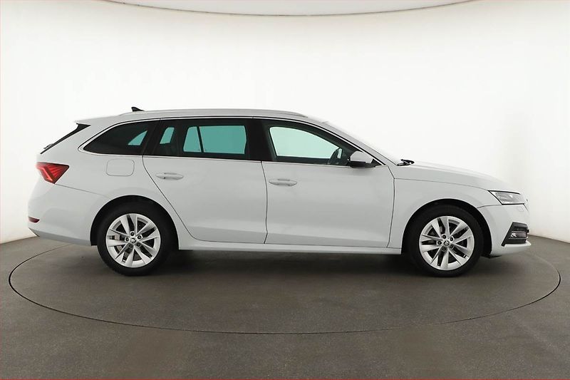 Škoda Octavia (2021) Style 2.0 TDI - fotka 6 z 21