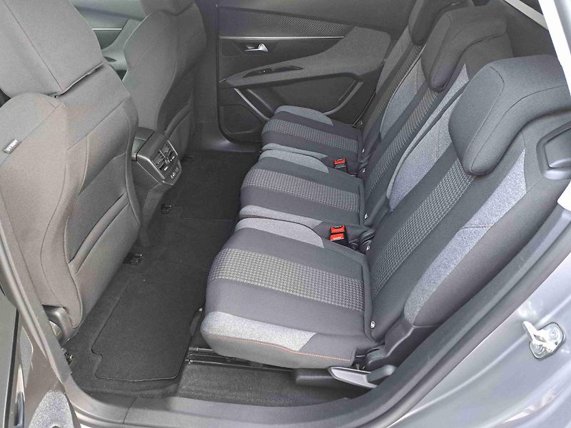 Peugeot 5008 (2019) HDI-96  7-míst PDC 17ALU  NAVI - fotka 14 z 31