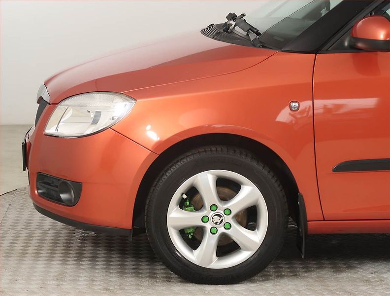 Škoda Fabia (2010) 1.2 12V, LPG, Serv.kniha - fotka 14 z 15