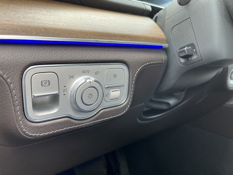 Mercedes-Benz GLE 350d 4MATIC Airmatic - fotka 12 z 21