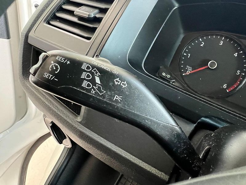 Volkswagen Transporter 2,0TDI 110kW 9míst - fotka 12 z 12