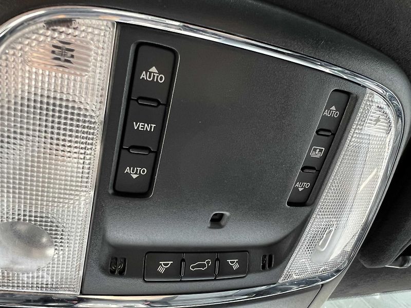 Jeep Grand Cherokee 3.0 CRD V6 SRT paket 184 kW - fotka 22 z 26