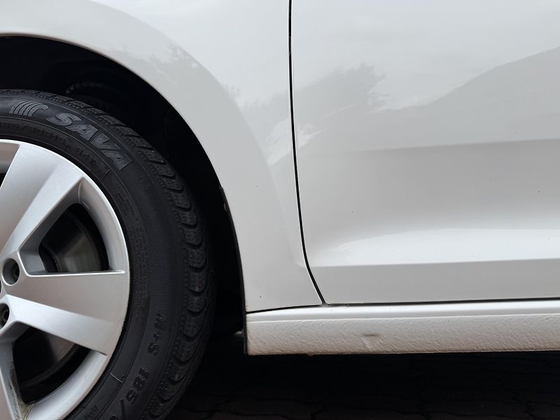 Škoda Rapid (2016) 1.6 TDI 85kW Ambition - fotka 24 z 27