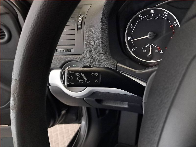 Škoda Octavia (2009) Ambiente 1.8 TSI, Serv.kniha - fotka 16 z 19