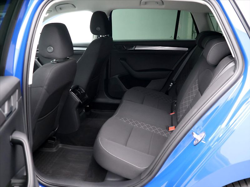 Škoda Superb 2,0 TDI 110kW Serv.Kniha - fotka 13 z 26