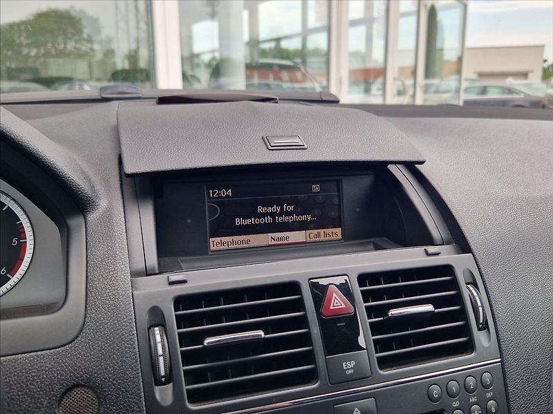 Mercedes-Benz Třídy C 2,2 CDI AVANTGARDE MAN TOPSTAV - fotka 28 z 36