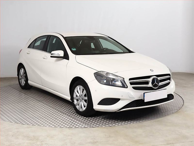 Mercedes-Benz Třídy A (2014) A 180 d, Kůže, Tempomat - fotografie inzerátu