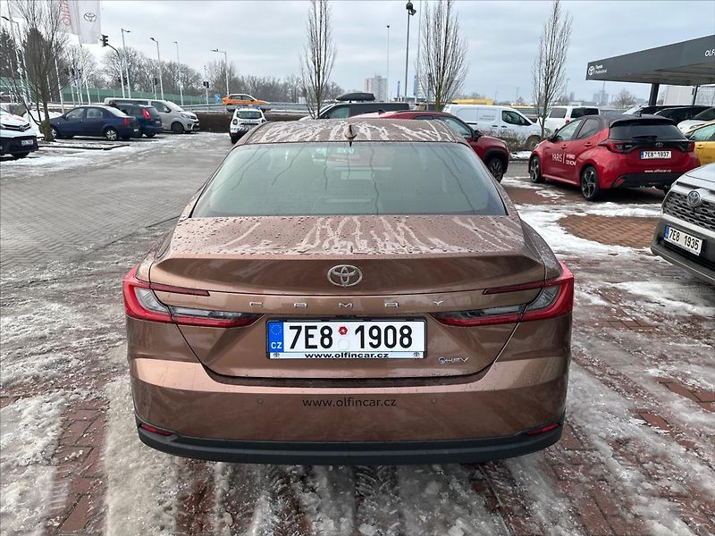 Toyota Camry 2,5 Executive - fotka 4 z 15