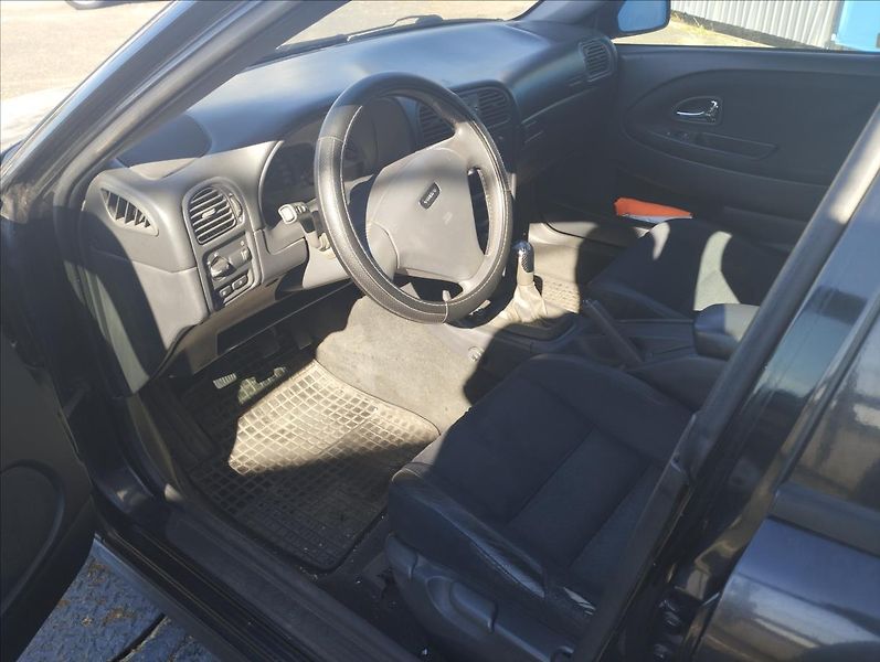 Volvo V40 1,8 90KW - fotka 8 z 16