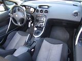 Peugeot 308 (2010) CC 1.6 HDI 82kW - náhled 14