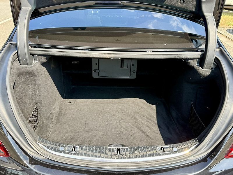 Mercedes-Benz Třídy S (2018) 400 d 4MATIC Long - fotka 10 z 54