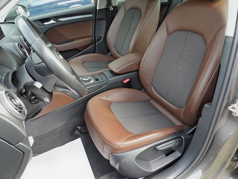 Audi A3 1.4TSI 110kW DSG Sline Xenon - fotka 17 z 34