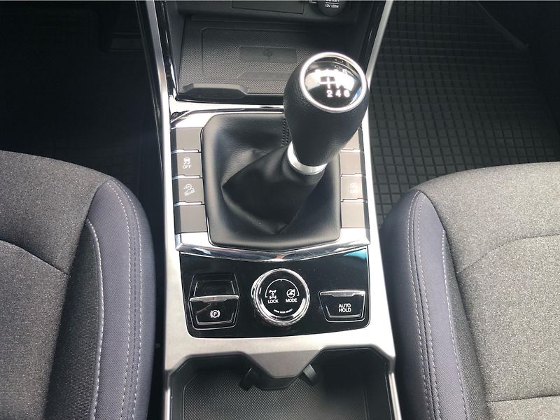 SsangYong Korando A 1.5 TGi  4x4 - fotka 21 z 27