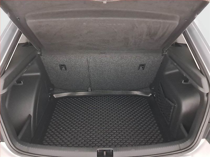 Škoda Rapid (2014) Spaceback 1.6 TDI, Tempomat - fotka 14 z 16