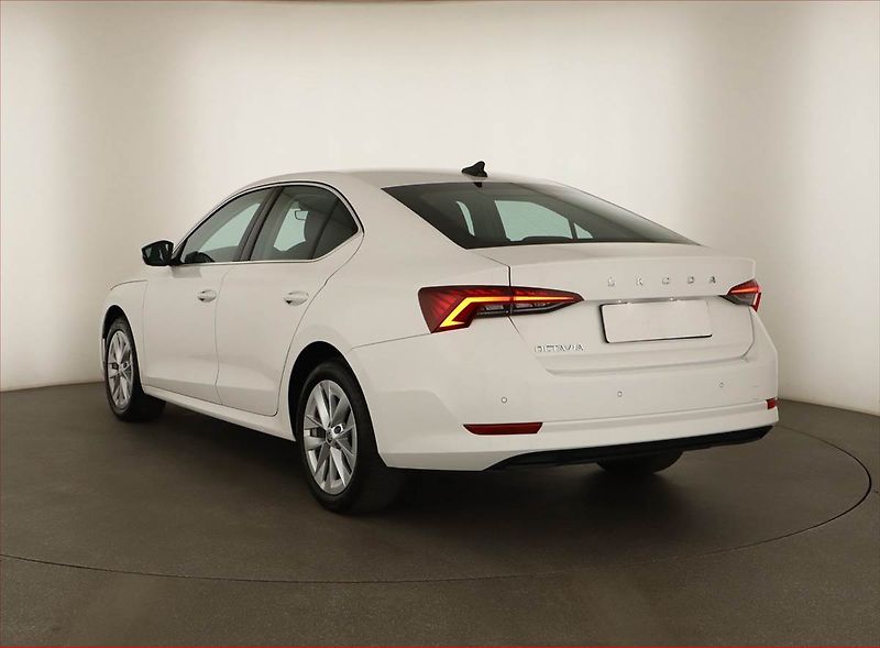 Škoda Octavia (2023) Style 2.0 TDI - fotka 4 z 13