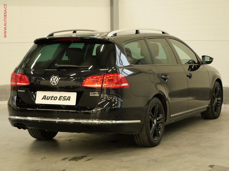 Volkswagen Passat (2014) 2.0TDI, 1.maj,ČR, DSG, xenon - fotka 4 z 24