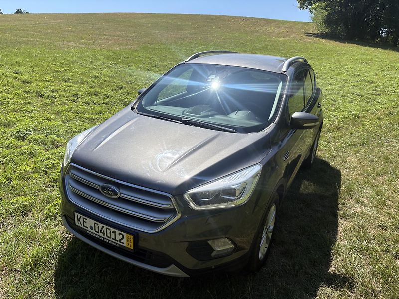Ford Kuga (2019) Titanium 2.0 TDCi 4X4  - fotka 4 z 37