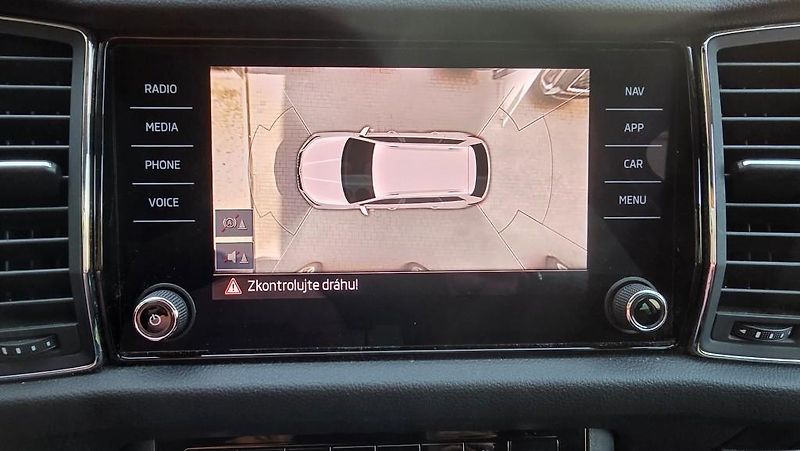 Škoda Kodiaq (2021) 2.0 TDI 147KW 4x4 DSG L&K - fotka 36 z 40