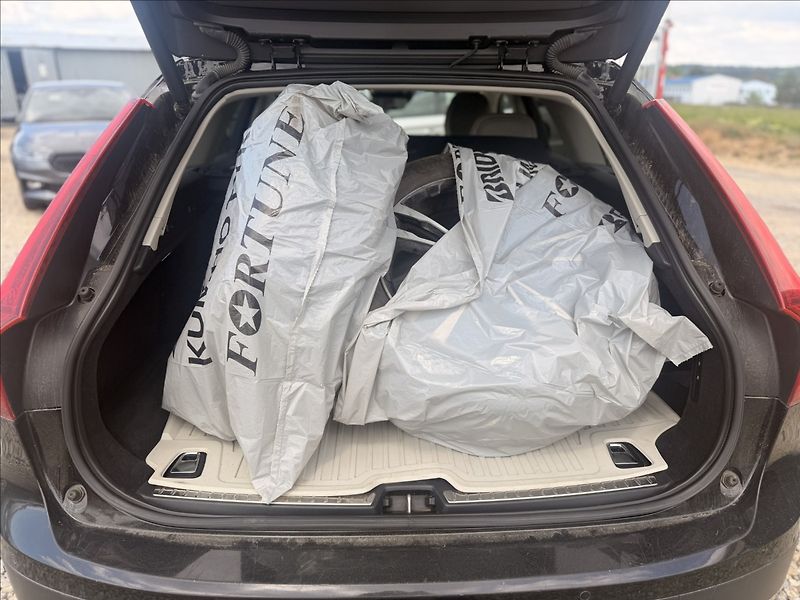 Volvo V90 2,0 CROSS COUNTRY DPH NOVÉ ČR - fotka 22 z 31