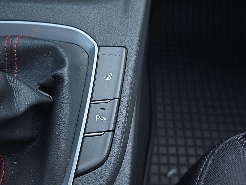 Hyundai i30 (2021) N-line 1.5 T-GDi MHEV 117kw, 1 - fotka 23 z 26