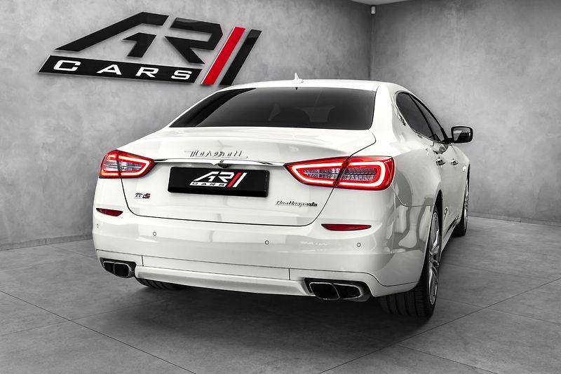 Maserati Quattroporte GTS V8 530PS - fotka 6 z 25