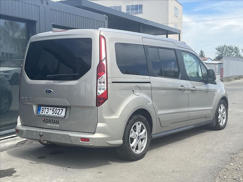 Ford Tourneo Connect 1,5 TDCi - fotka 5 z 19