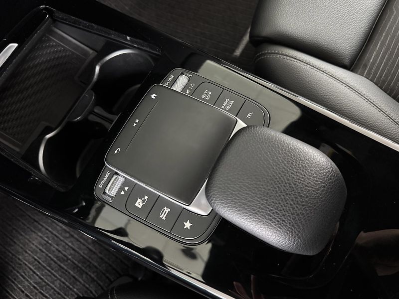 Mercedes-Benz CLA 180 AUT*100kW*REZERVACE! - fotka 22 z 33
