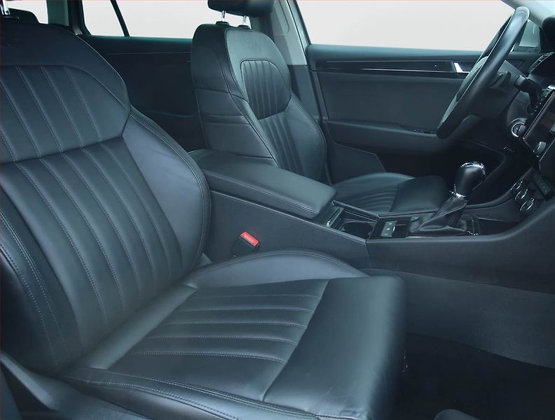 Škoda Superb (2016) Laurin&Klement 2.0 TDI - fotka 9 z 19