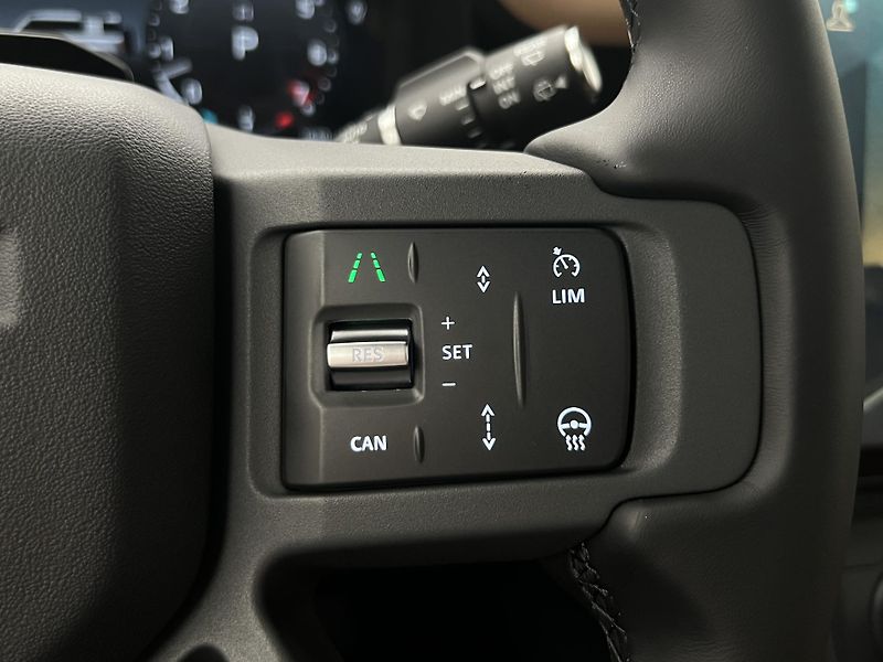 Land Rover Defender (2026) 110 P425 X-DYNAMIC HSE AWD Aut - fotka 23 z 53