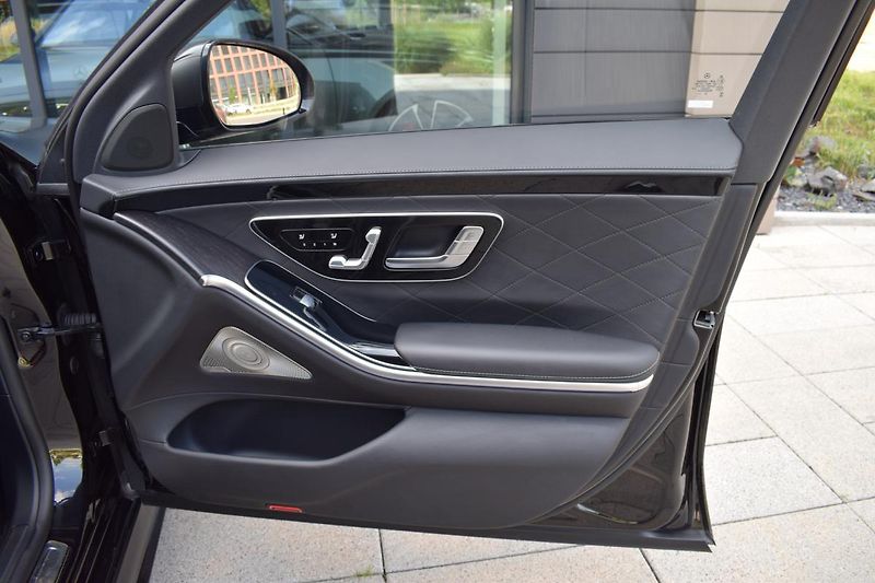 Mercedes-Benz Třídy S (2023) S400d AMG L 4M/360/Masáže/HUD/ - fotka 39 z 56