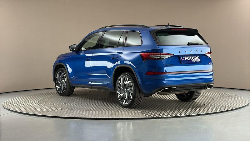 Škoda Kodiaq 2.0 TSI DSG 4x4 RS - fotka 2 z 35