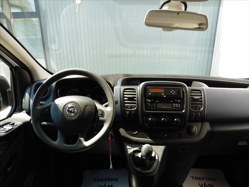 Opel Vivaro 1,6 CDTI BITurbo 125 L1H1 - fotka 12 z 14