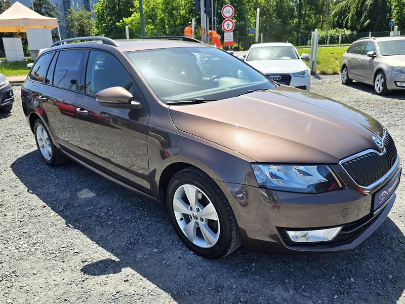 Škoda Octavia 1.4TSI ELEGANCE 1Majitel - fotka 2 z 20