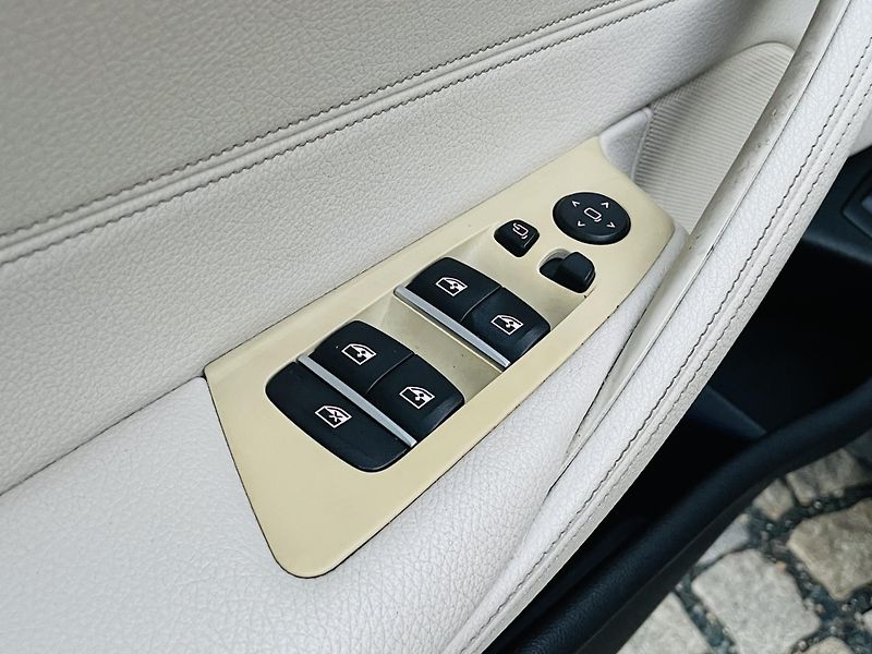 BMW Řada 5 520D AUT KAMERA SERVISKA - fotka 30 z 48