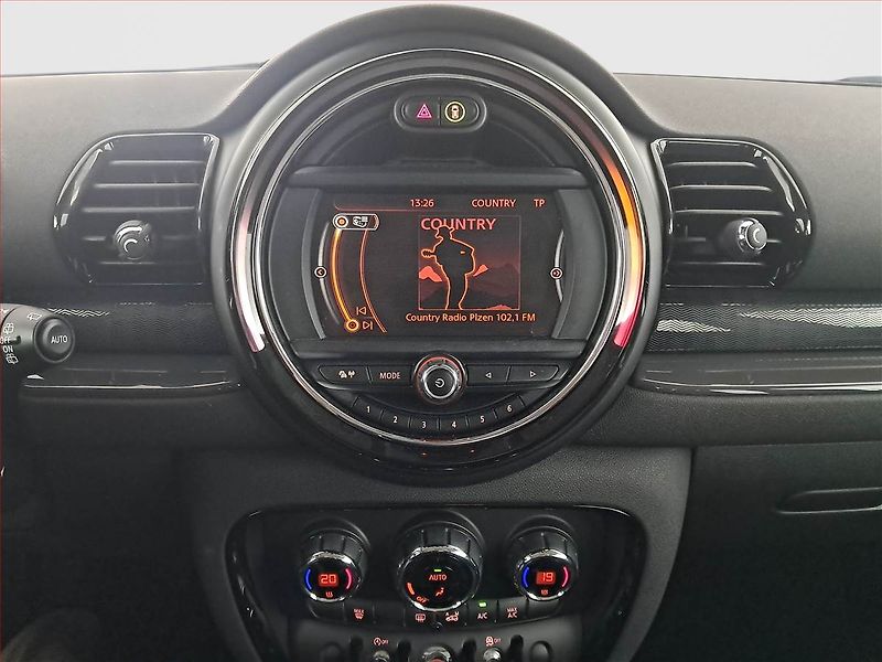 Mini Clubman (2016) One D, Navi, Tempomat - fotka 12 z 18