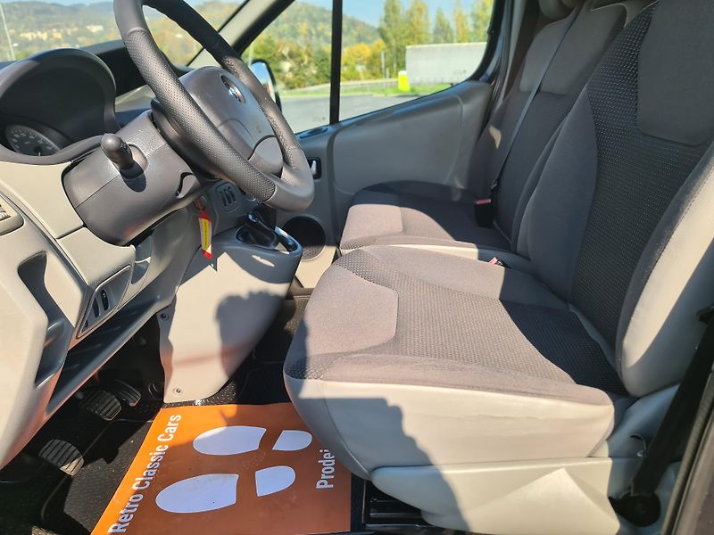 Opel Vivaro (2012) LONG 2.0 CDTi HRADEC KRÁLOVÉ - fotka 42 z 89