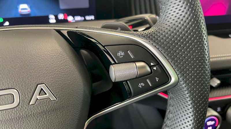 Škoda Superb (2025) kombi Sportline iV 1.5TSI 110k - fotka 37 z 37