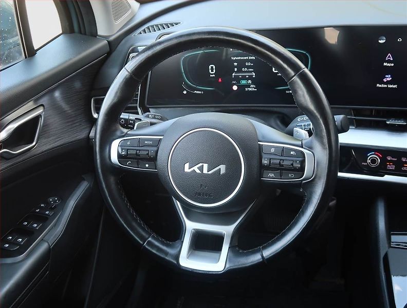 Kia Sportage (2023) Exclusive 1.6 T-GDI MHEV - fotka 16 z 25