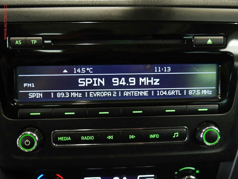 Škoda Rapid (2014) 1.2TSI, 1.maj, Xenon - fotka 14 z 18