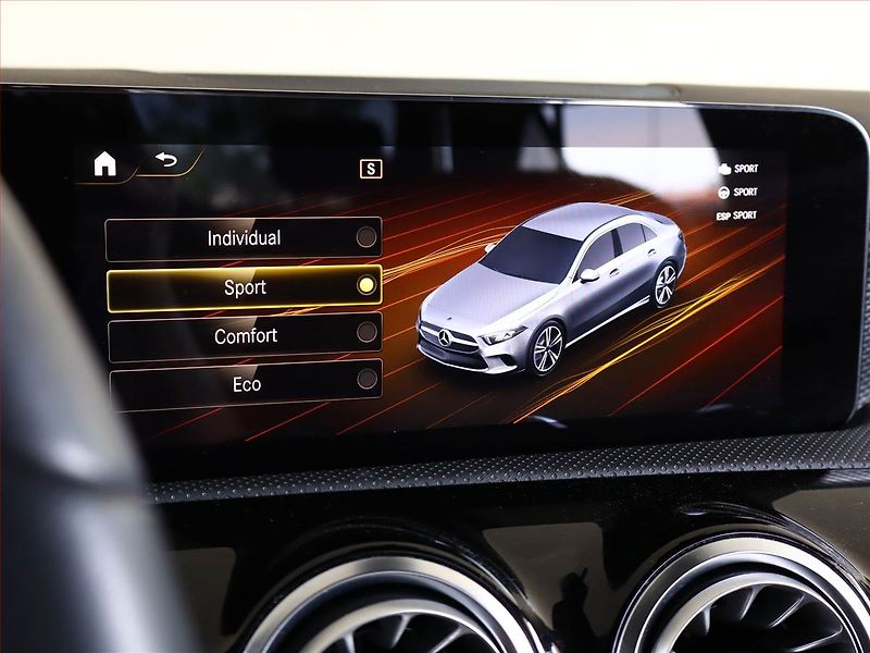 Mercedes-Benz Třídy A (2020) A 180 - fotka 15 z 22