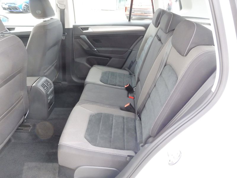 Volkswagen Golf Sportsvan (2018) Comfort Edition 1,4 TSI 92kW - fotka 16 z 24
