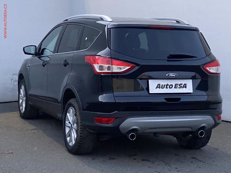 Ford Kuga (2015) 2.0 TDCi 4X4, Titanium, TZ - fotka 6 z 16