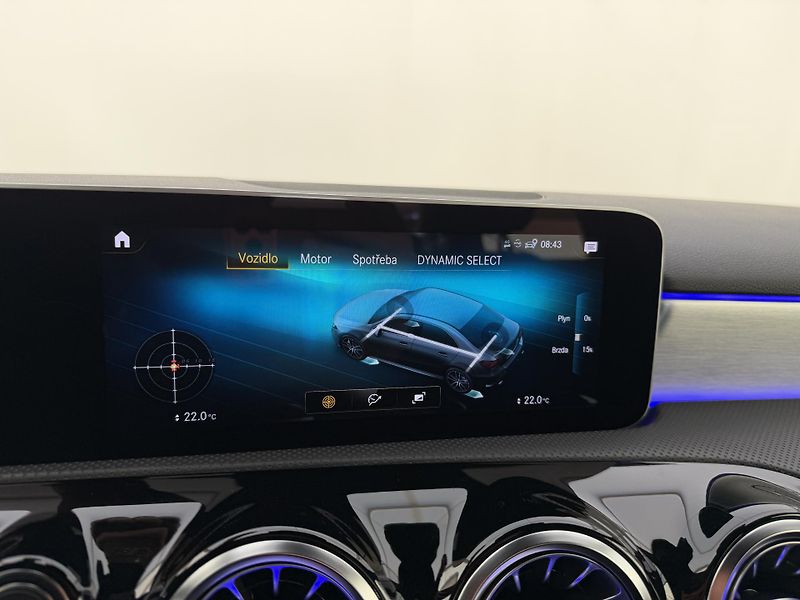 Mercedes-Benz Třídy A A35AMG*225kw*4x4*Panorama* - fotka 34 z 44