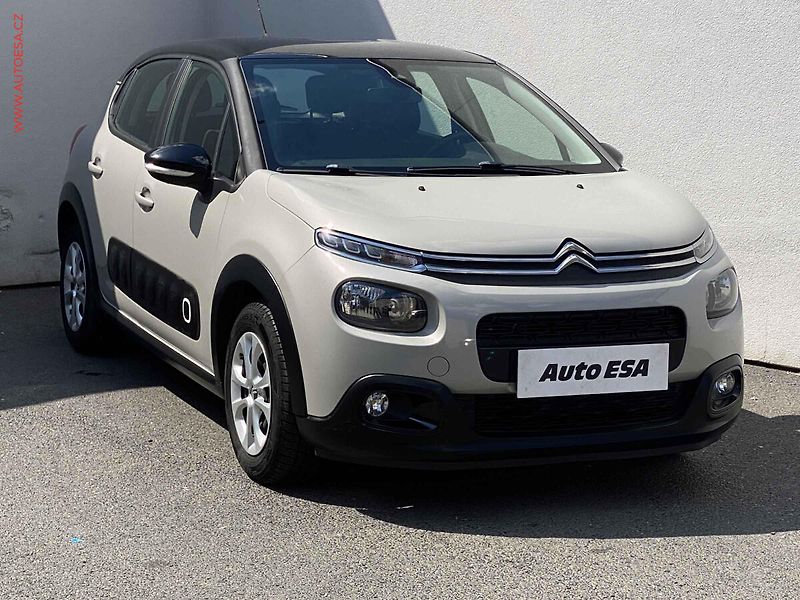Citroën C3 (2018) 1.2 PT, 1.maj,ČR, AC, LED - fotka 1 z 15