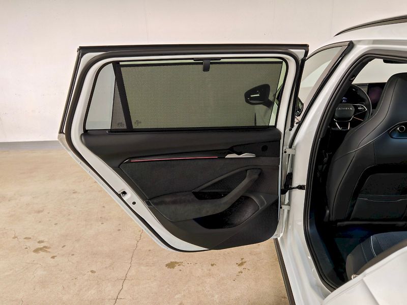 Škoda Superb (2025) Combi 1.5 TSI 110 kW DSG Sport - fotka 24 z 31