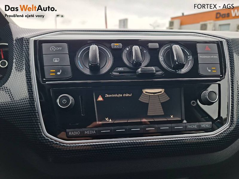 Volkswagen up! (2019) Move, 1.0 MPi,44kW,Park.senzor - fotka 10 z 25