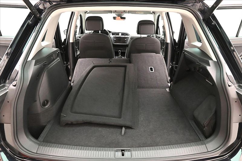 Volkswagen Tiguan 1,4 TSI eHybrid 110kW DSG Záru - fotka 11 z 33
