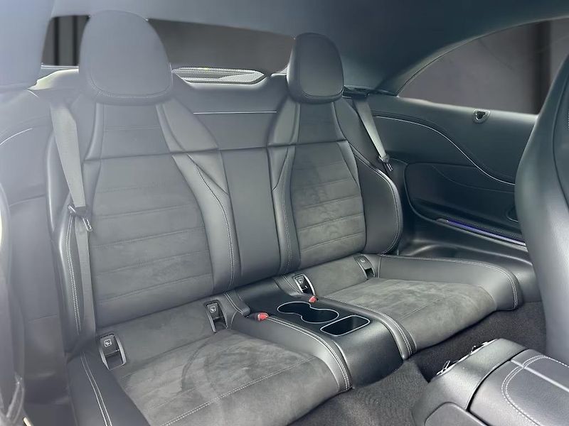 Mercedes-Benz CLE (2025) 220d Cabrio AMG el.sed KEYLESS - fotka 11 z 24