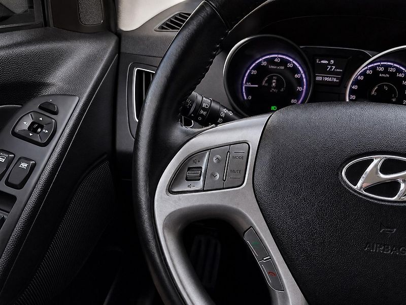 Hyundai ix35 (2012) 1.6 GDI - 1.majitel ČR - fotka 12 z 18